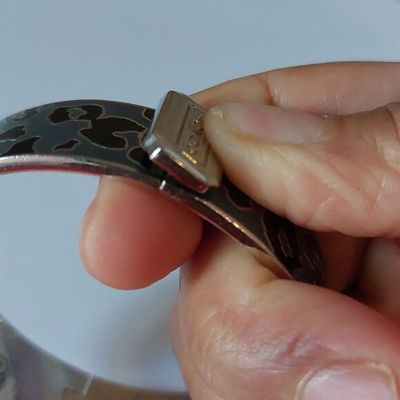 COACH 3/4" Ocelot Leopard Black Gray Silver Tone Hinged Bangle Bracelet - Picture 6 of 12